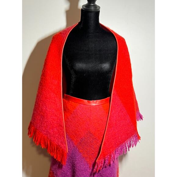VTG Lena Rewell Finland Red/Purple Wool Shawl and Long Skirt XS/S Stunning! - Picture 2 of 10